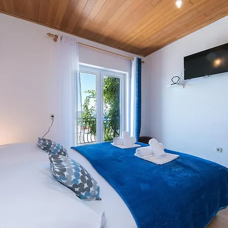 아파트 With A Parking Space Brela, Makarska - 16603 브렐라