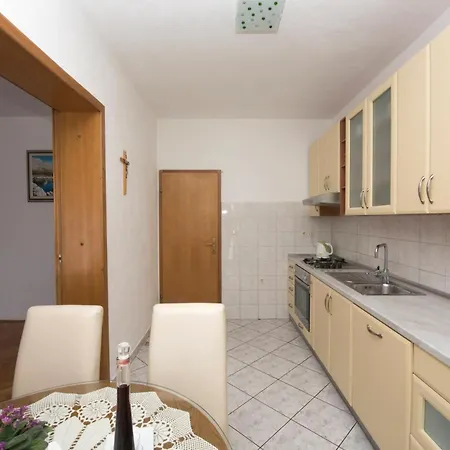 With Parking Space Brela, Makarska - 16603 *