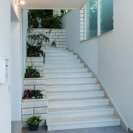 With Parking Space Brela, Makarska - 16603
